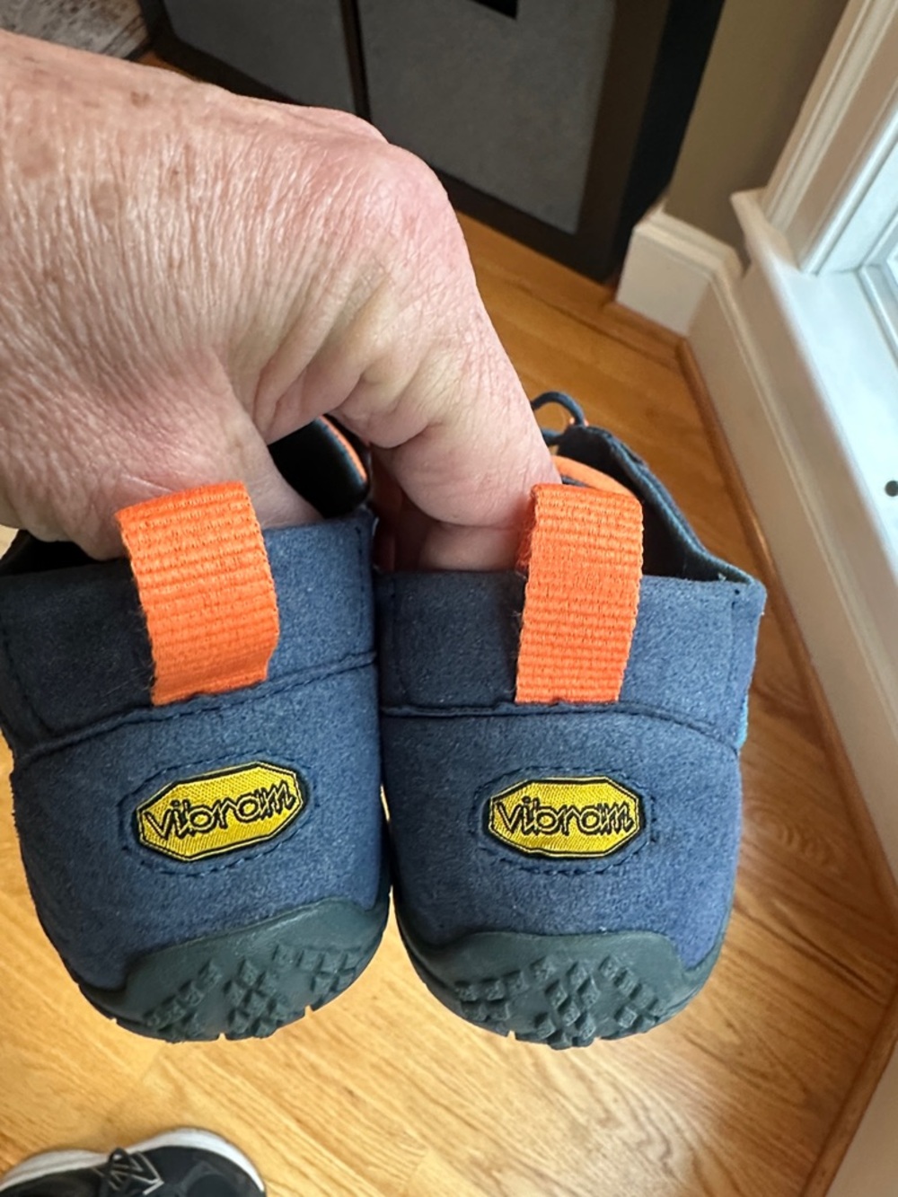 Vibram FiveFingers Navy and Orange Toe Shoes - Picture 8 of 8
